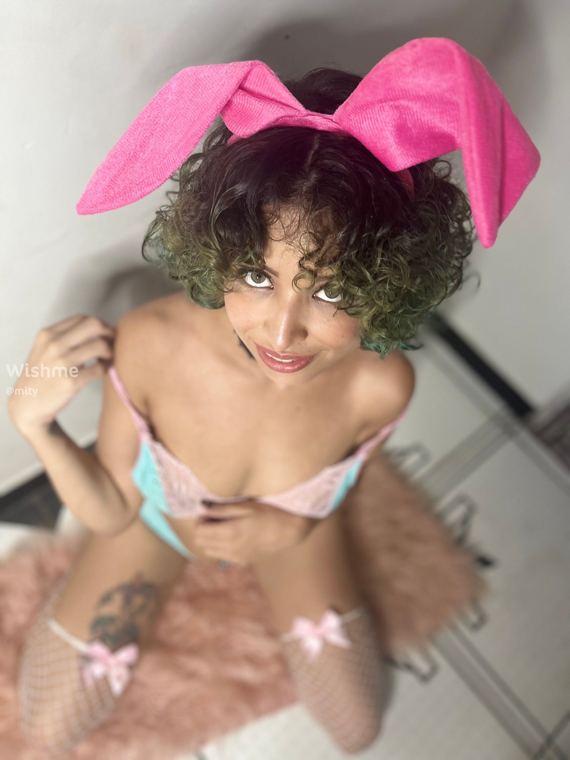 Imagem 1 de 2 - Oi mozin, estou postando meu set de Páscoa no VIP, vem ver 🥵}