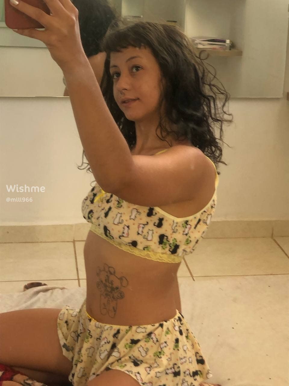Imagem 2 de 2 - Toda descabeladinha depois de acorda hahaha}