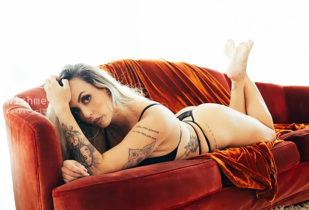 Imagem 6 de 13 - Quem tem 🍑 joga, né?}