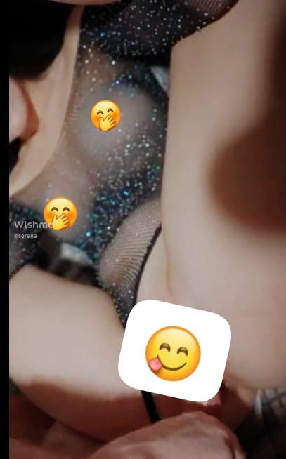 Imagem 1 de 2 - Completei 18 aninhos e de presente dei minha bucetinha pra ele ele tirou minha virgindade e depois me fudeu com força 🤤🔥}